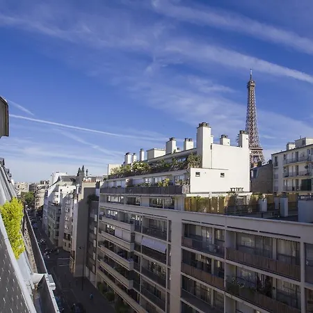 Eiffel Tower View Appartamento